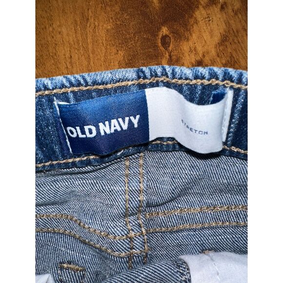 Old Navy Toddler Boy's 2t Denim Pull On Stretch Shorts, 3.5" inseam - Picture 4 of 5